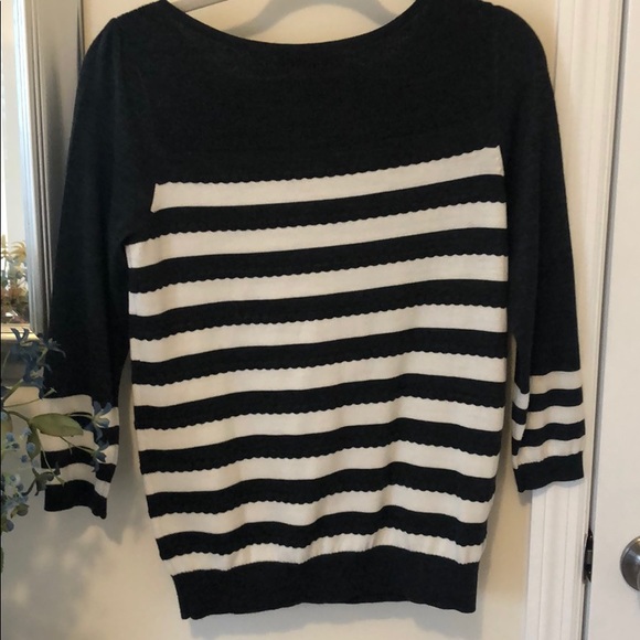 🌸Loft Gray Striped Sweater - Picture 4 of 5